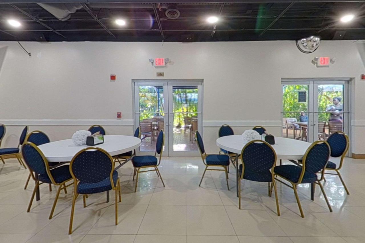 Rodeway Inn & Suites Fort Lauderdale Airport & Cruise Port Dania Beach Exterior foto
