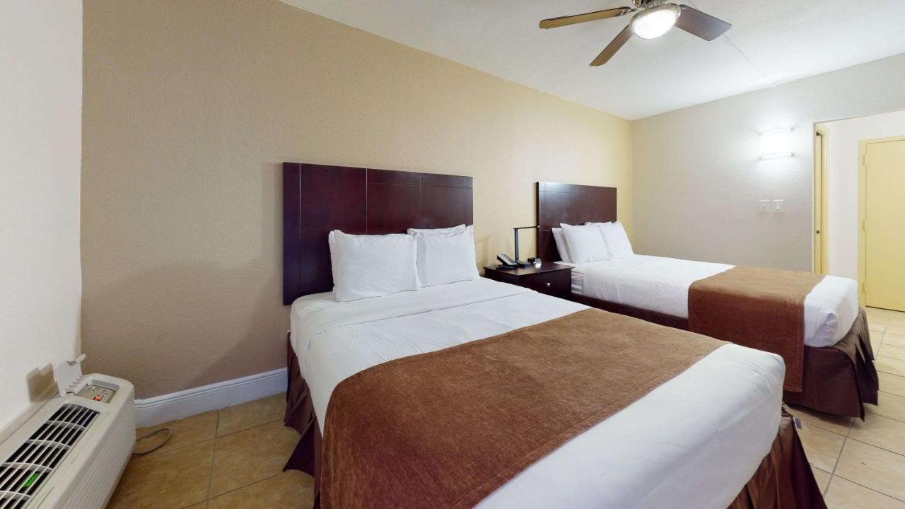 Rodeway Inn & Suites Fort Lauderdale Airport & Cruise Port Dania Beach Exterior foto