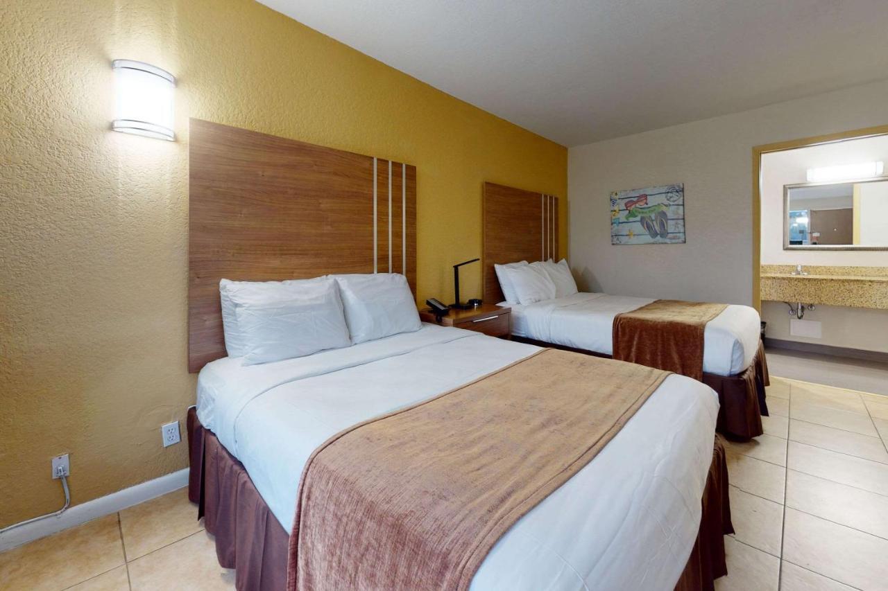 Rodeway Inn & Suites Fort Lauderdale Airport & Cruise Port Dania Beach Exterior foto