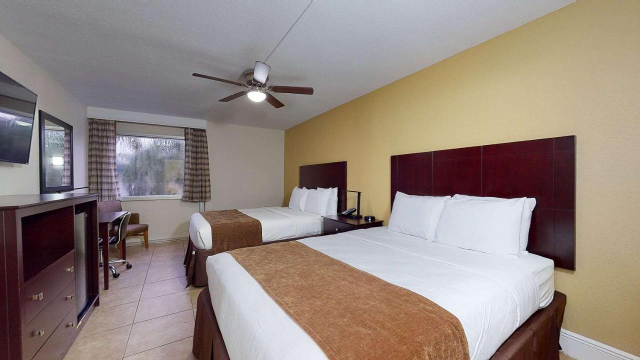 Rodeway Inn & Suites Fort Lauderdale Airport & Cruise Port Dania Beach Exterior foto