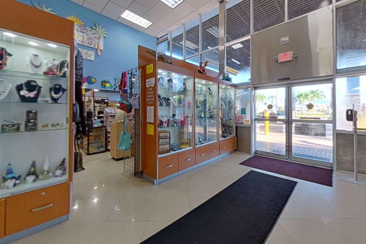 Rodeway Inn & Suites Fort Lauderdale Airport & Cruise Port Dania Beach Exterior foto
